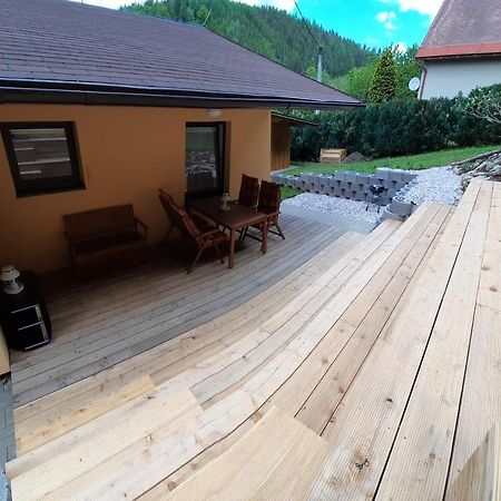 Riverside Retreat: New House with Garden by Jizera and Bike Path Zelezny Brod Exterior photo